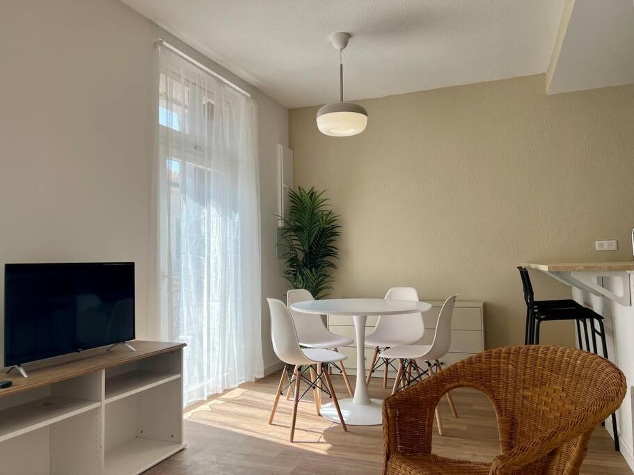 Saint-Roch Station Apartment Монпелие Екстериор снимка